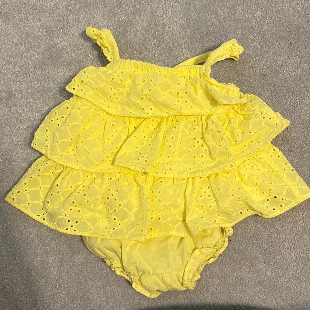 Janie and Jack Baby Girl set size 3-6 months